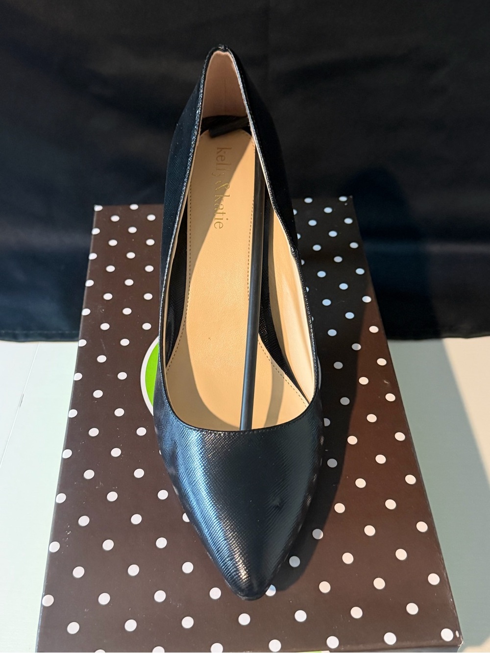 Kelly & Katie Black Pointed Toe Pump